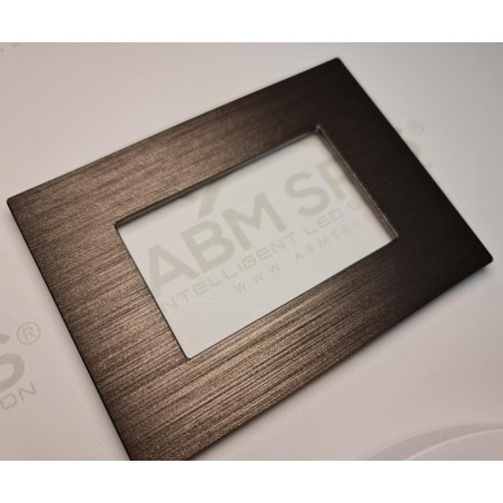 Placca per supporti 506 in plastica colore marrone, compatibile Matix codice totm5006SL-7 LT3912 ABM SRLS® COMPATIBILI MATIX ...