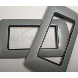 Placca 4 posti in metallo Compatibile Bticino LIVING International colore Grigio perlatoTOT 8804 T-25 LT4154  compatibili bti...
